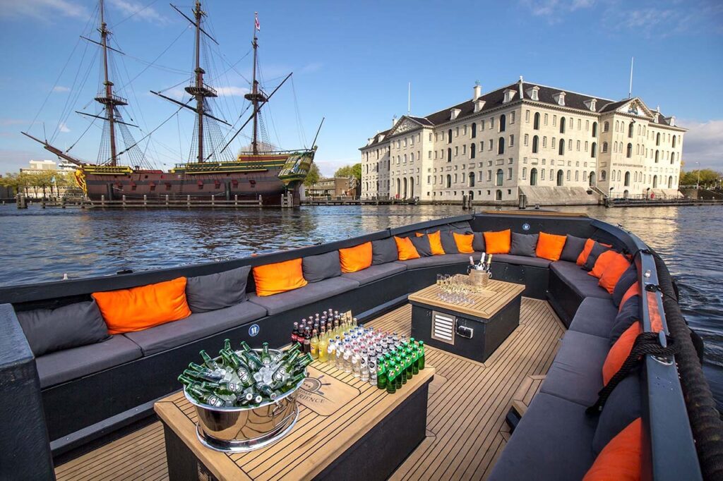 Amsterdam canal cruise and sightseeing boat tour